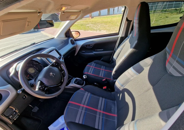 Peugeot 108 cena 24900 przebieg: 57088, rok produkcji 2015 z Koło małe 277